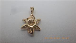 14K Yellow Gold Flower Pendant with White Opals and Diamond 1.7g